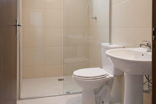 Banheiro de apartamento para alugar com 2 quartos, 50m² em São José, Canoas