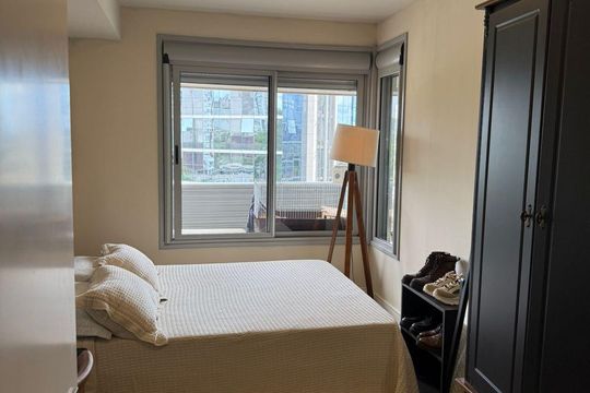 Quarto  de apartamento à venda com 1 quarto, 49m² em Petrópolis, Porto Alegre