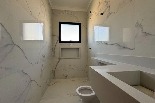 Casa à venda com 3 quartos, 165m² em São Domingos, São Paulo