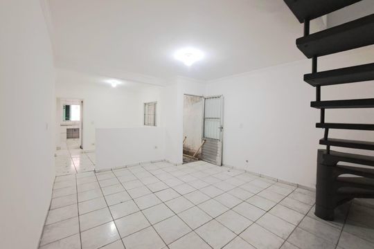 Casa à venda com 3 quartos, 198m² em Conceicao, Osasco