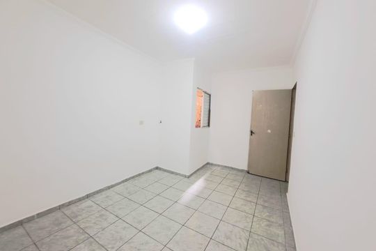 Quarto 2 de casa à venda com 3 quartos, 198m² em Conceicao, Osasco