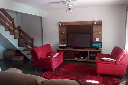 Casa à venda com 3 quartos, 250m² em Freguesia do Ó, São Paulo