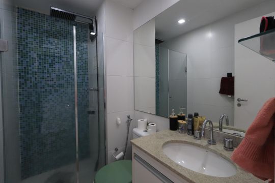 Banheiro de apartamento à venda com 1 quarto, 35m² em Vila Gomes Cardim, São Paulo