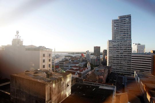 Quarto 2 Vista de apartamento para alugar com 2 quartos, 84m² em Centro Histórico, Porto Alegre