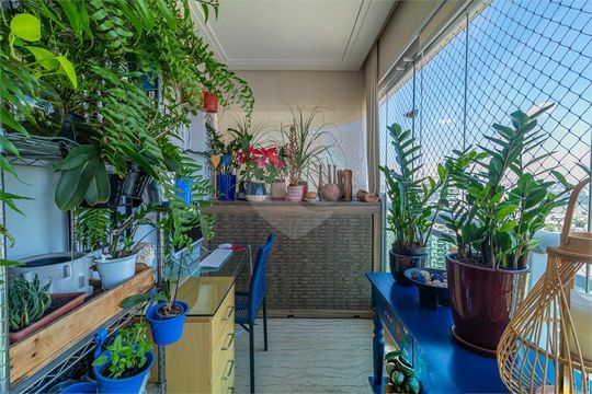 Apartamento à venda com 2 quartos, 75m² em Santo Amaro, São Paulo