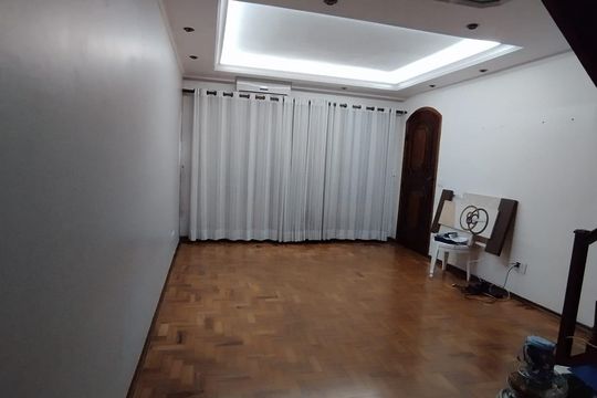 Sala de casa à venda com 4 quartos, 136m² em Vila Butantã, São Paulo