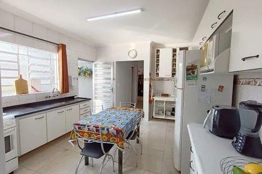 Casa à venda com 3 quartos, 210m² em Vila Bancaria Munhoz, São Paulo
