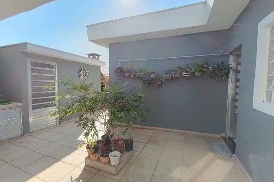 Casa à venda com 3 quartos, 210m² em Vila Bancaria Munhoz, São Paulo