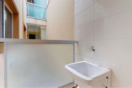 Área de serviço de apartamento para alugar com 2 quartos, 49m² em Vila Antonieta, São Paulo
