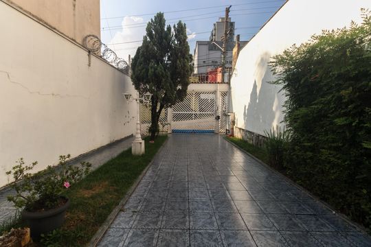 Garagem - Quintal  de casa à venda com 3 quartos, 120m² em Vila Aricanduva, São Paulo