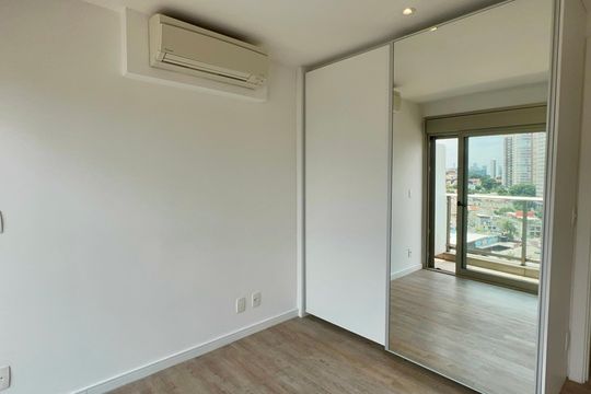Suite de apartamento para alugar com 1 quarto, 55m² em Vila Madalena, São Paulo