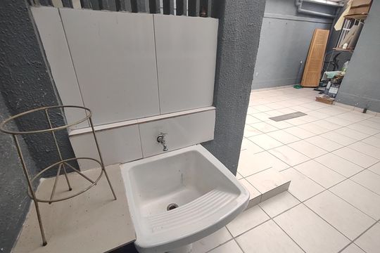 Área de Serviço de casa para alugar com 3 quartos, 220m² em Barcelona, São Caetano do Sul