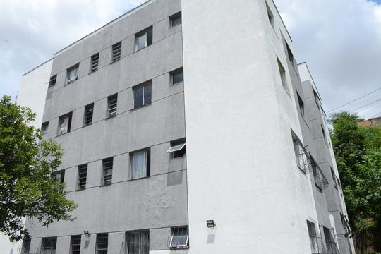 Fachada do bloco de apartamento à venda com 2 quartos, 42m² em Dom Silverio, Belo Horizonte