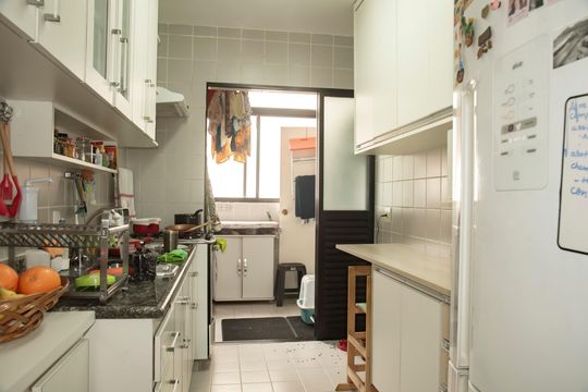 Cozinha de apartamento à venda com 2 quartos, 61m² em Vila da Saúde, São Paulo