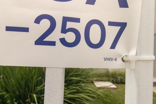 Placa de apartamento para alugar com 1 quarto, 34m² em Portão, Curitiba