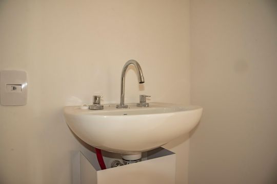 Banheiro de kitnet/studio à venda com 1 quarto, 25m² em Vila da Saúde, São Paulo