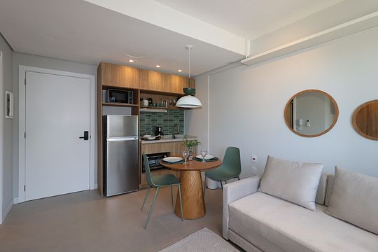 Espaço integrado - Cozinha de kitnet/studio à venda com 1 quarto, 30m² em Jardim do Salso, Porto Alegre