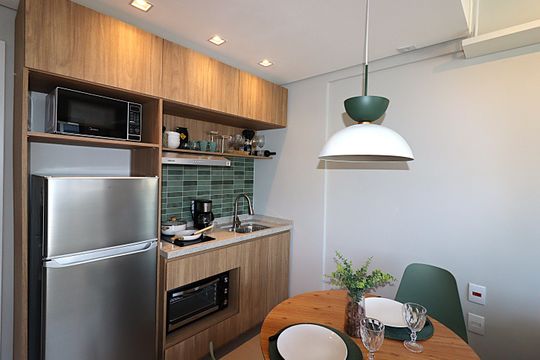 Espaço integrado - Cozinha de kitnet/studio à venda com 1 quarto, 30m² em Jardim do Salso, Porto Alegre