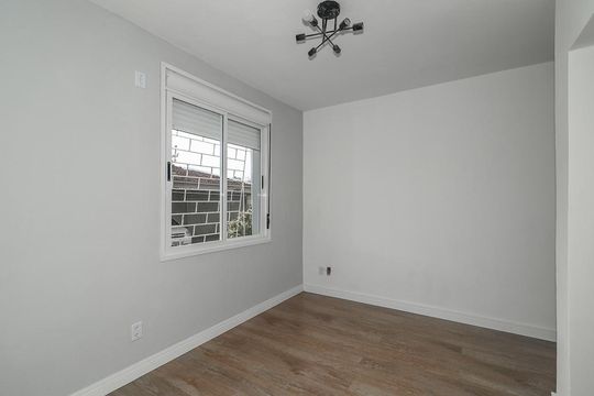 Sala de apartamento para alugar com 2 quartos, 52m² em São Sebastião, Porto Alegre