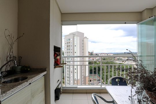 Sacada de apartamento para alugar com 3 quartos, 89m² em Cezar de Souza, Mogi das Cruzes