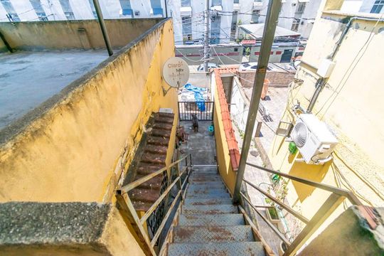 Terraço de casa à venda com 3 quartos, 400m² em Olaria, Rio de Janeiro