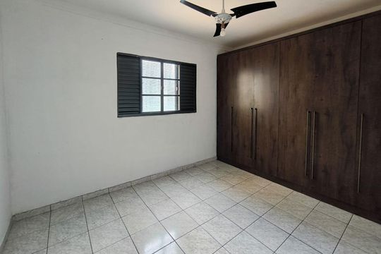 Quarto de apartamento à venda com 2 quartos, 67m² em Jardim Santa Clara do Lago I, Hortolândia