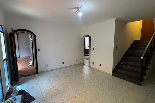 Sala de casa para alugar com 3 quartos, 104m² em Vila Helena, Santo André