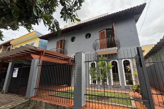 Fachada de casa para alugar com 3 quartos, 104m² em Vila Helena, Santo André