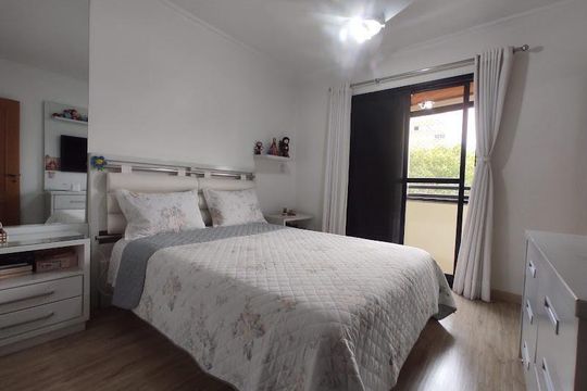 Apartamento à venda com 3 quartos, 100m² em Vila Pereira Barreto, São Paulo