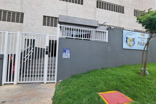 Fachada de apartamento à venda com 2 quartos, 42m² em Vila Yolanda, Osasco