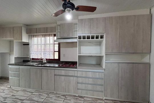 Cozinha de casa à venda com 3 quartos, 110m² em Estalagem, Viamão
