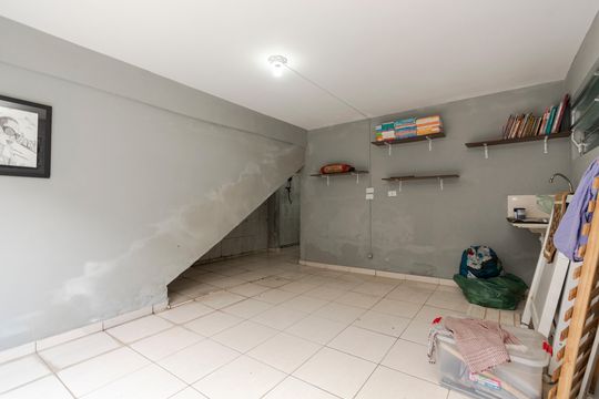 Quarto de Serviço de casa para alugar com 3 quartos, 180m² em Parque Maria Helena, São Paulo