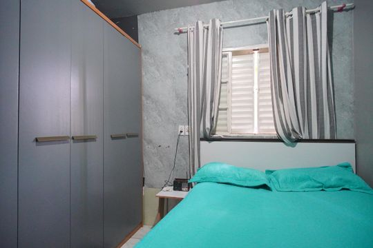 Quarto 1 de casa para alugar com 2 quartos, 140m² em Santos Dumont, São Leopoldo