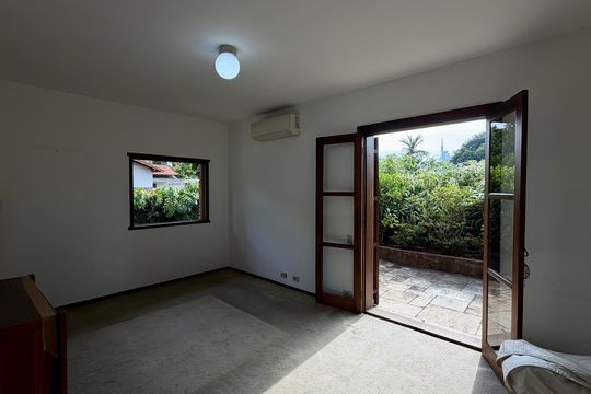 Casa à venda com 4 quartos, 290m² em Butantã, São Paulo