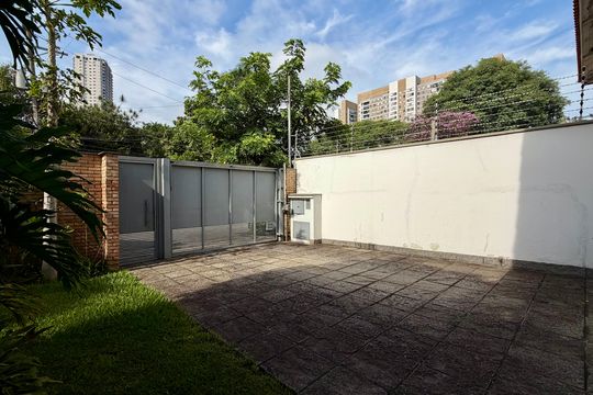 Casa à venda com 4 quartos, 290m² em Butantã, São Paulo