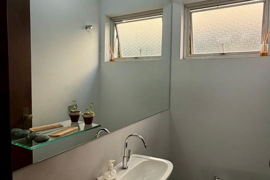 Casa à venda com 4 quartos, 290m² em Butantã, São Paulo