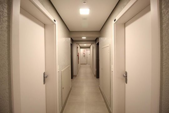 Corredor de apartamento à venda com 2 quartos, 67m² em Bom Jesus, Porto Alegre