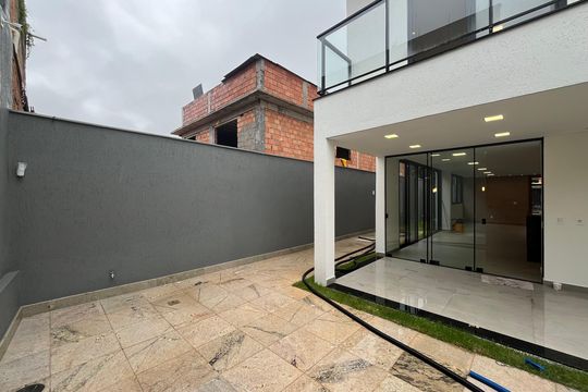 Area Gourmet de casa à venda com 4 quartos, 266m² em Trevo, Belo Horizonte