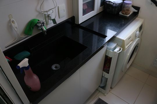 Área de Serviço de apartamento para alugar com 2 quartos, 70m² em Parque Industrial Tomas Edson, São Paulo
