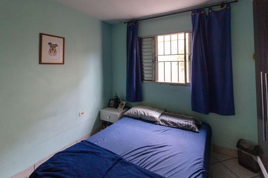 Quarto 2 de casa à venda com 4 quartos, 240m² em Jardim Guimaraes, Guarulhos