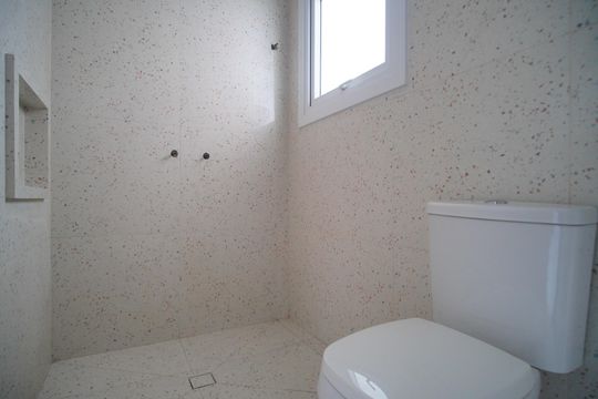 Banheiro  de apartamento à venda com 3 quartos, 100m² em Morro do Espelho, São Leopoldo