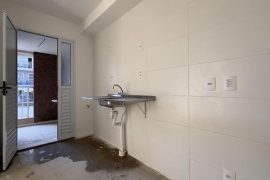 Cozinha e Área de Serviço de apartamento à venda com 2 quartos, 44m² em Picanço, Guarulhos