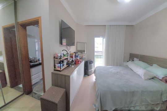 Casa à venda com 3 quartos, 125m² em Jardim Andrea Demarchi, São Bernardo do Campo