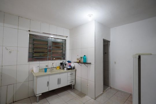 Cozinha de casa para alugar com 2 quartos, 64m² em Jardim Julieta, São Paulo