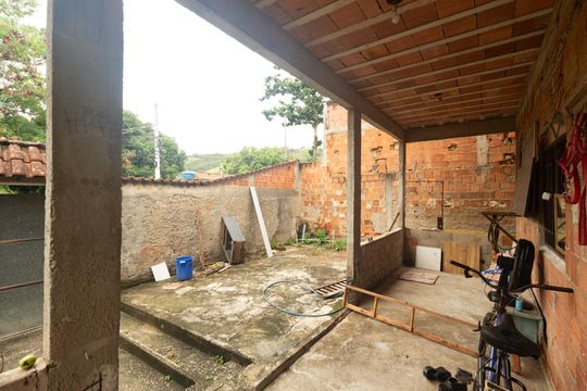 Varanda de casa para alugar com 2 quartos, 150m² em Guaratiba, Rio de Janeiro