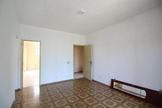 Sala de casa para alugar com 2 quartos, 110m² em Curicica, Rio de Janeiro