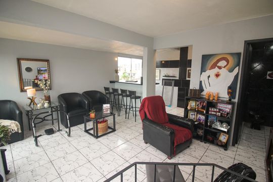 Sala 2 de apartamento à venda com 2 quartos, 113m² em Nonoai, Porto Alegre