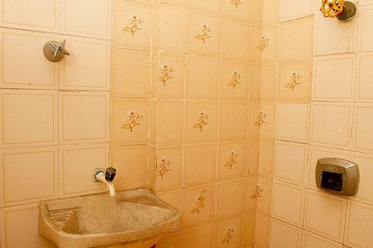 Banheiro 3 de apartamento à venda com 3 quartos, 163m² em Centro Histórico, Porto Alegre