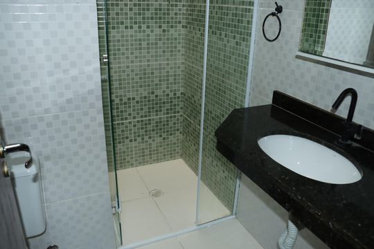 Casa de Condomínio para alugar com 2 quartos, 65m² em Cemucam, Cotia