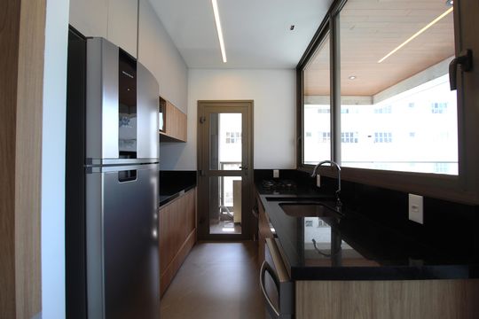 Cozinha de apartamento para alugar com 2 quartos, 91m² em Itaim Bibi, São Paulo